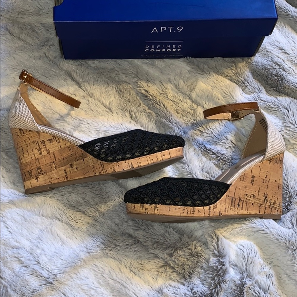 Black & Tan Wedges Espadrilles Lace Memory Foam - Picture 7 of 8